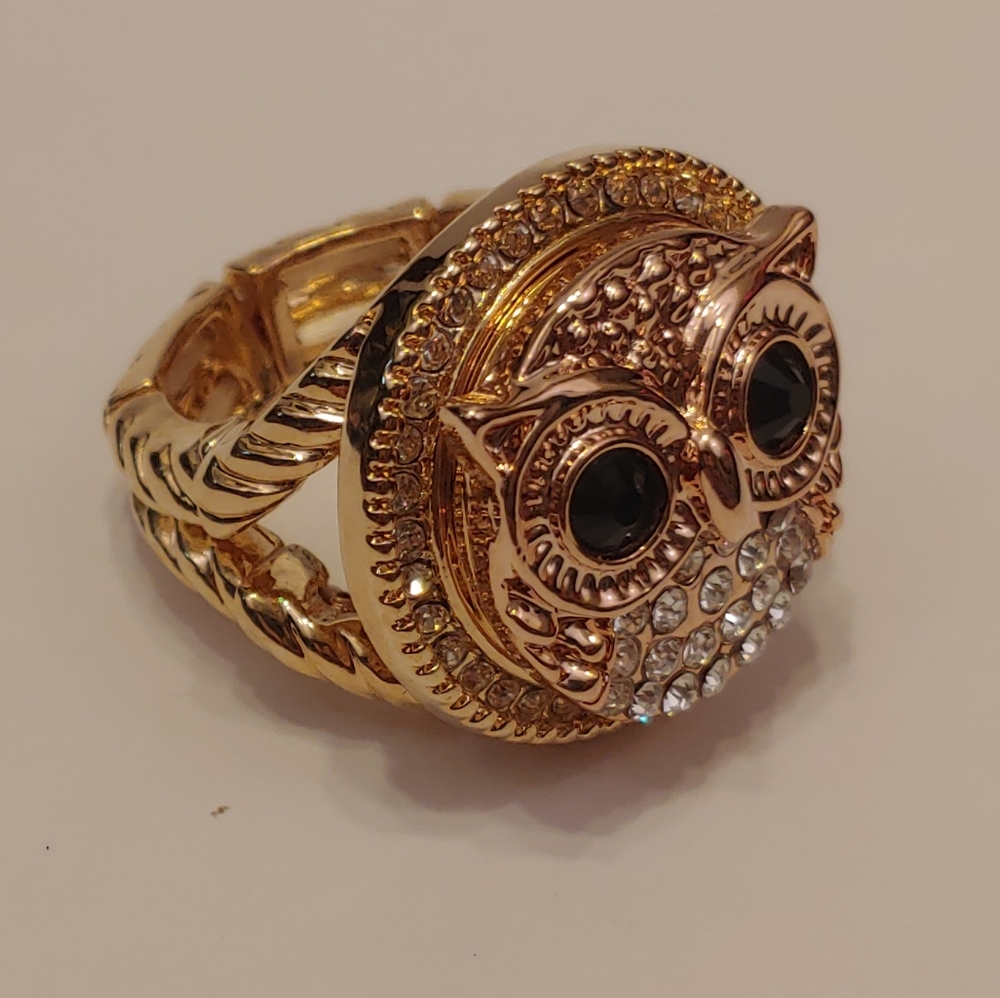 NWOT Gold and Rose Gold Owl Ring w/ 18mm Snap